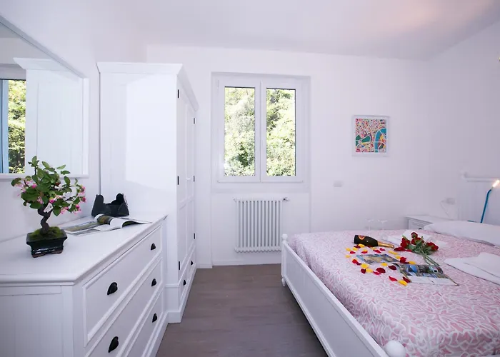 Casa Laura Apt. 6 * 메나지오